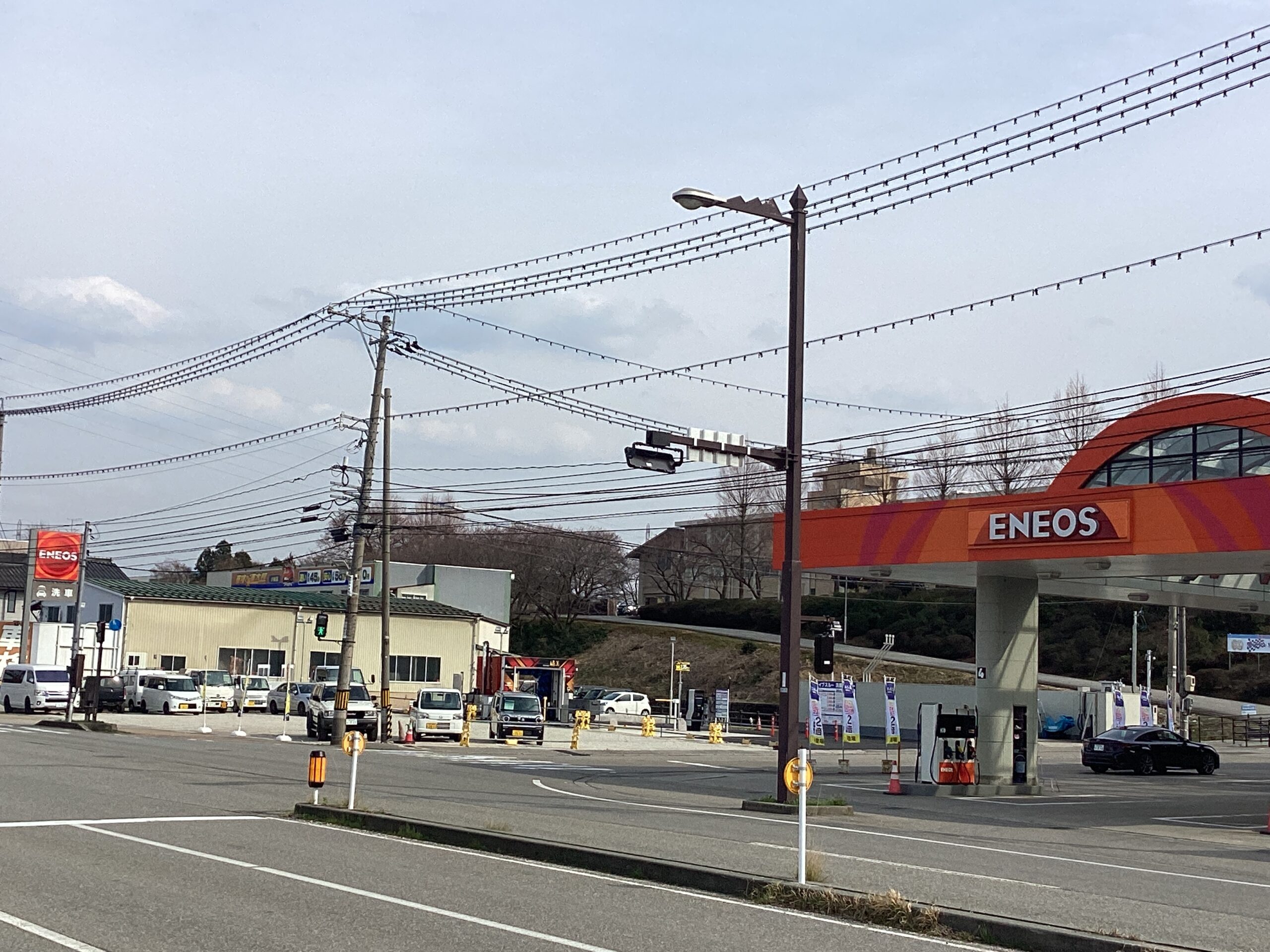 （有）岩倉商店 – サンロード軽海ＳＳ