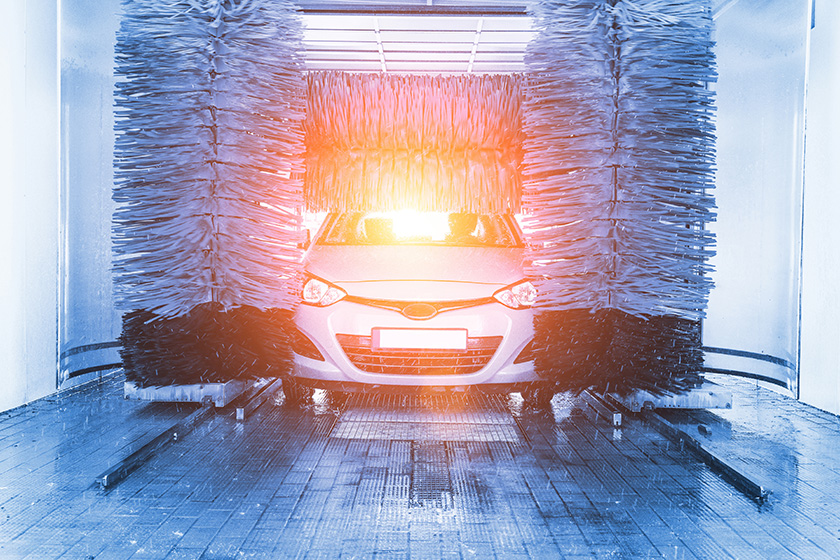 洗車機で洗える車の横幅は？洗車機が適さない車の特徴や使用前の注意点も解説