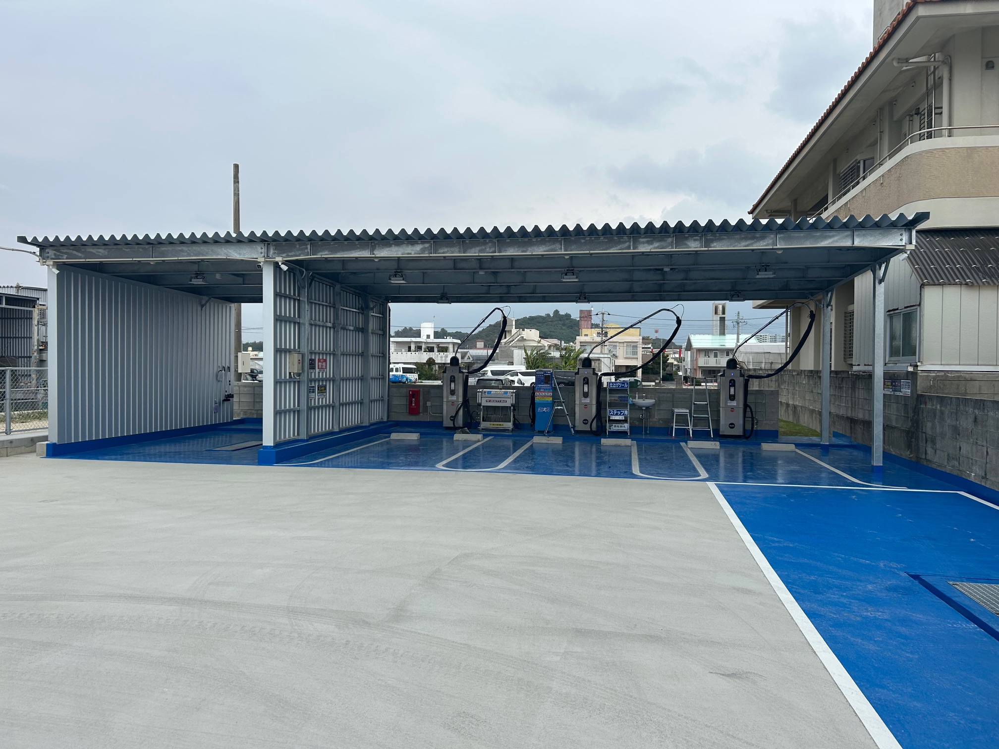 （有）ファミリー給油所 – ファミリー洗車場